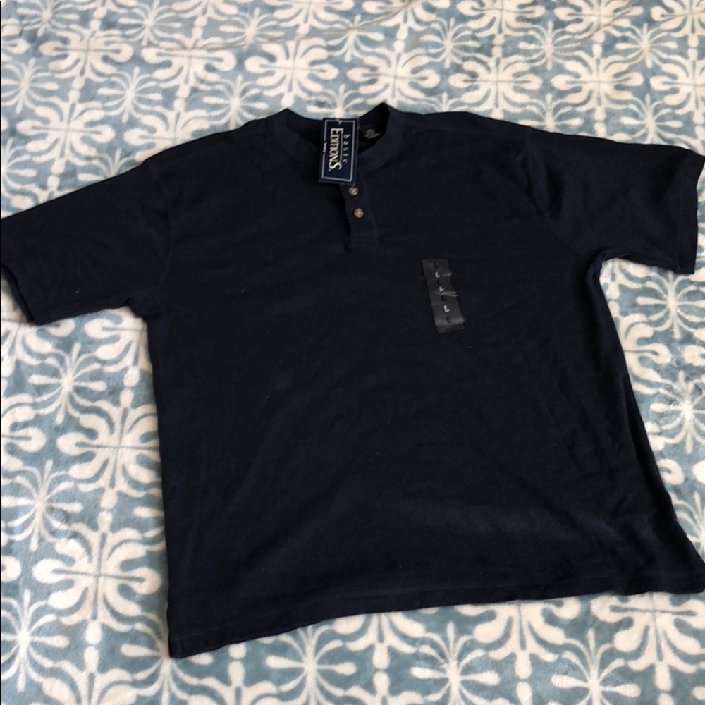 ⭐️Basic Editions Shirt with buttons NWT